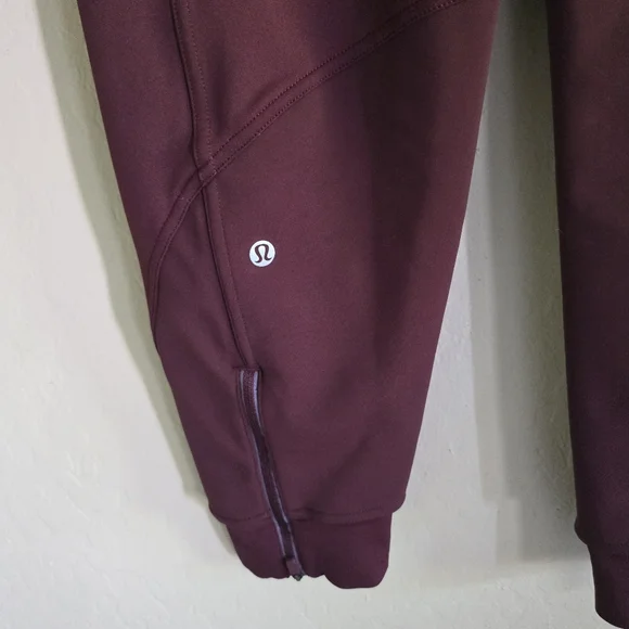 Lululemon Cold Weather Running Jogger Size 8 Garnet - Picture 7 of 10
